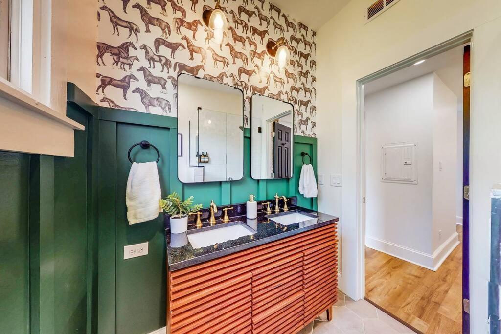 Luxury 8 Bed/4 Ba Nulu Home Private Yard/Parking Луисвилл Экстерьер фото