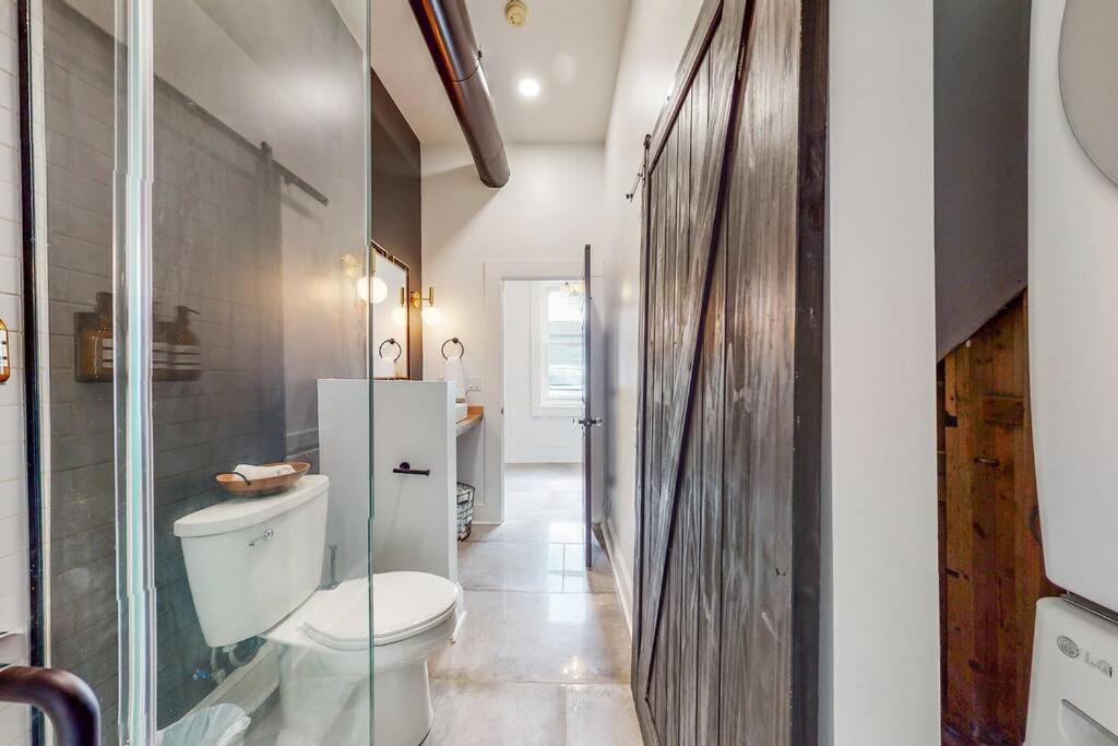 Luxury 8 Bed/4 Ba Nulu Home Private Yard/Parking Луисвилл Экстерьер фото