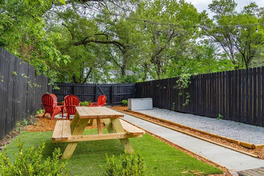 Luxury 8 Bed/4 Ba Nulu Home Private Yard/Parking Луисвилл Экстерьер фото