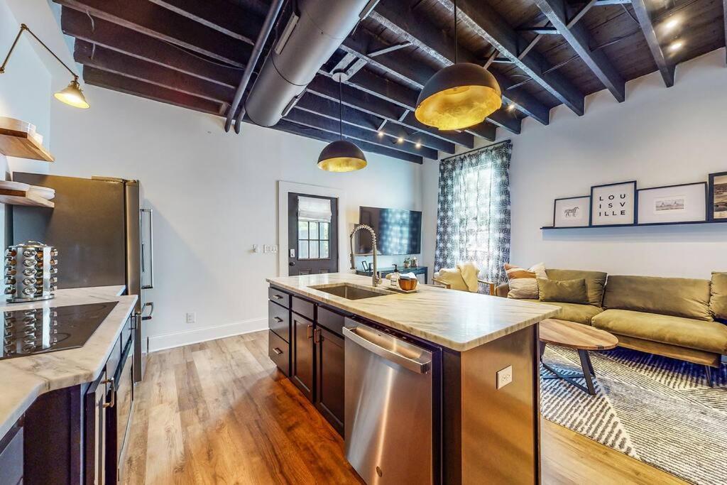 Luxury 8 Bed/4 Ba Nulu Home Private Yard/Parking Луисвилл Экстерьер фото
